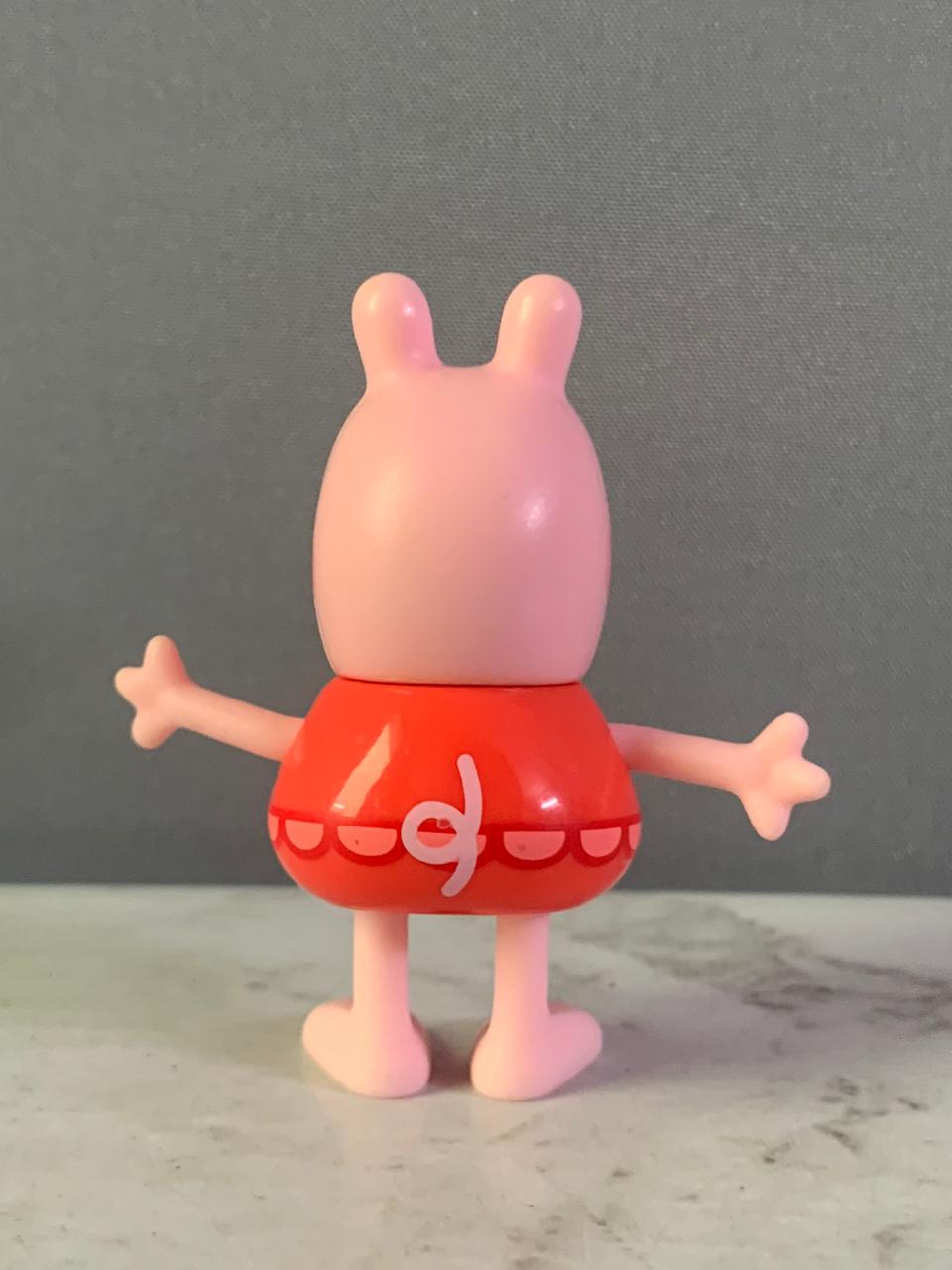 Hasbro Peppa Pig Dress-Up Figure.