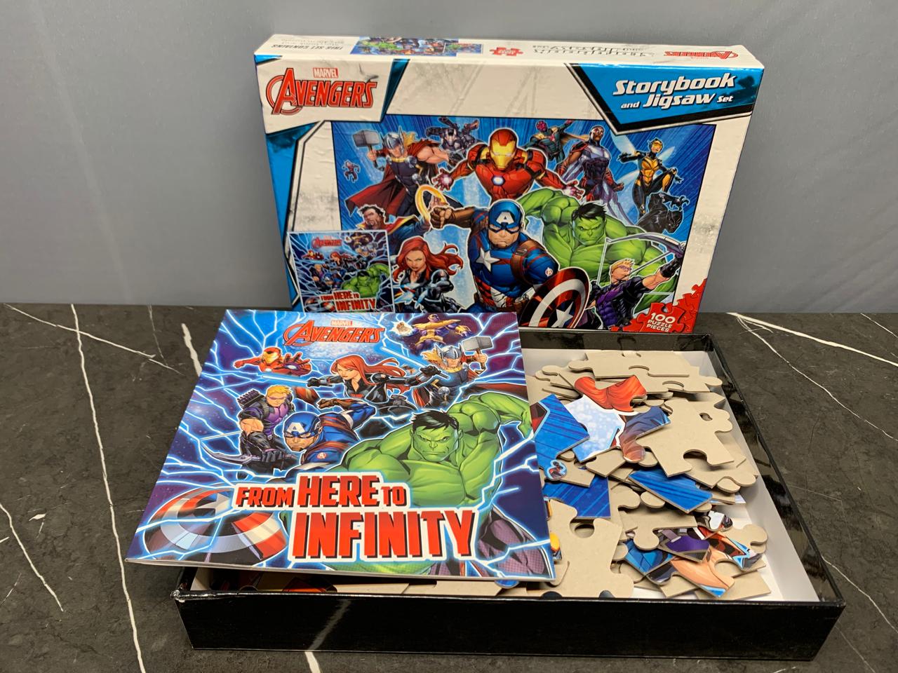 Avengers: Storybook and Jigsaw Set. (100 pieces)