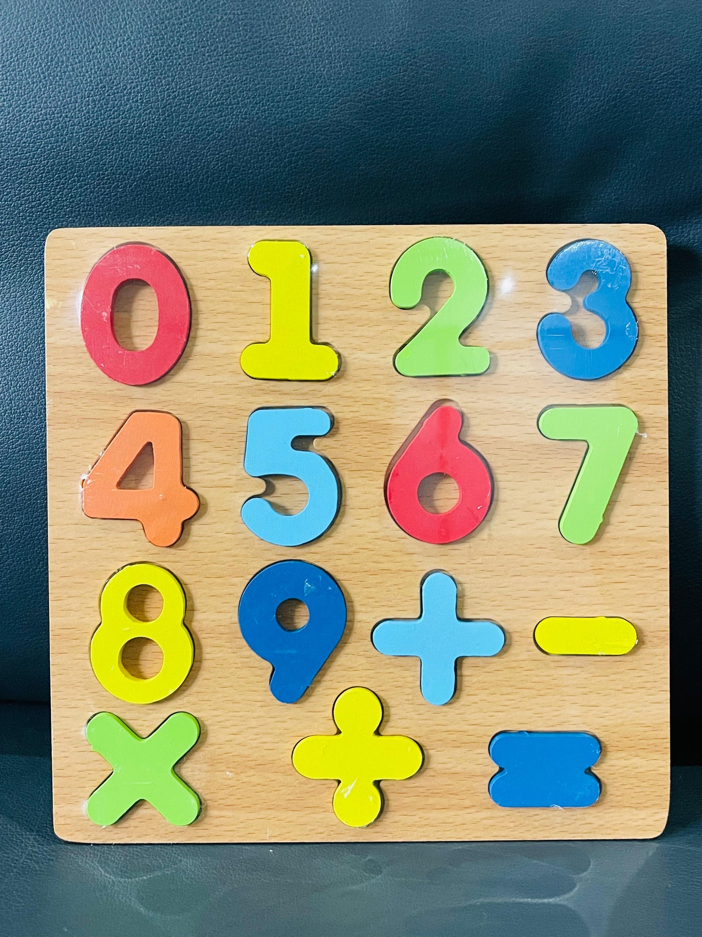 0 - 9 wooden Counting Puzzle Toy.