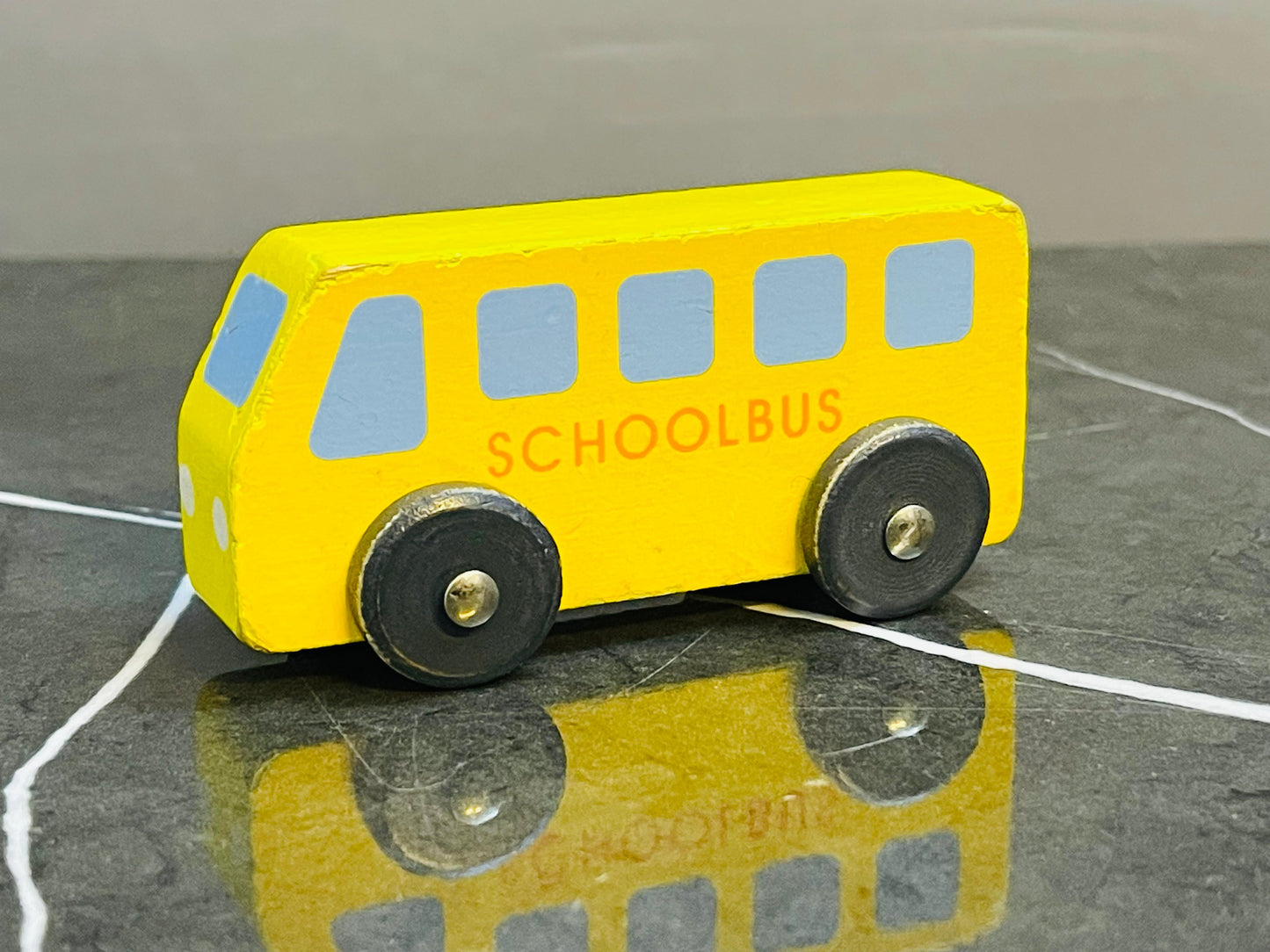Mini School Bus Vehicle Toy. SKU:BXL-069