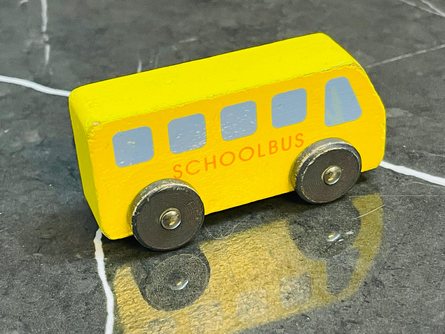 Mini School Bus Vehicle Toy. SKU:BXL-069