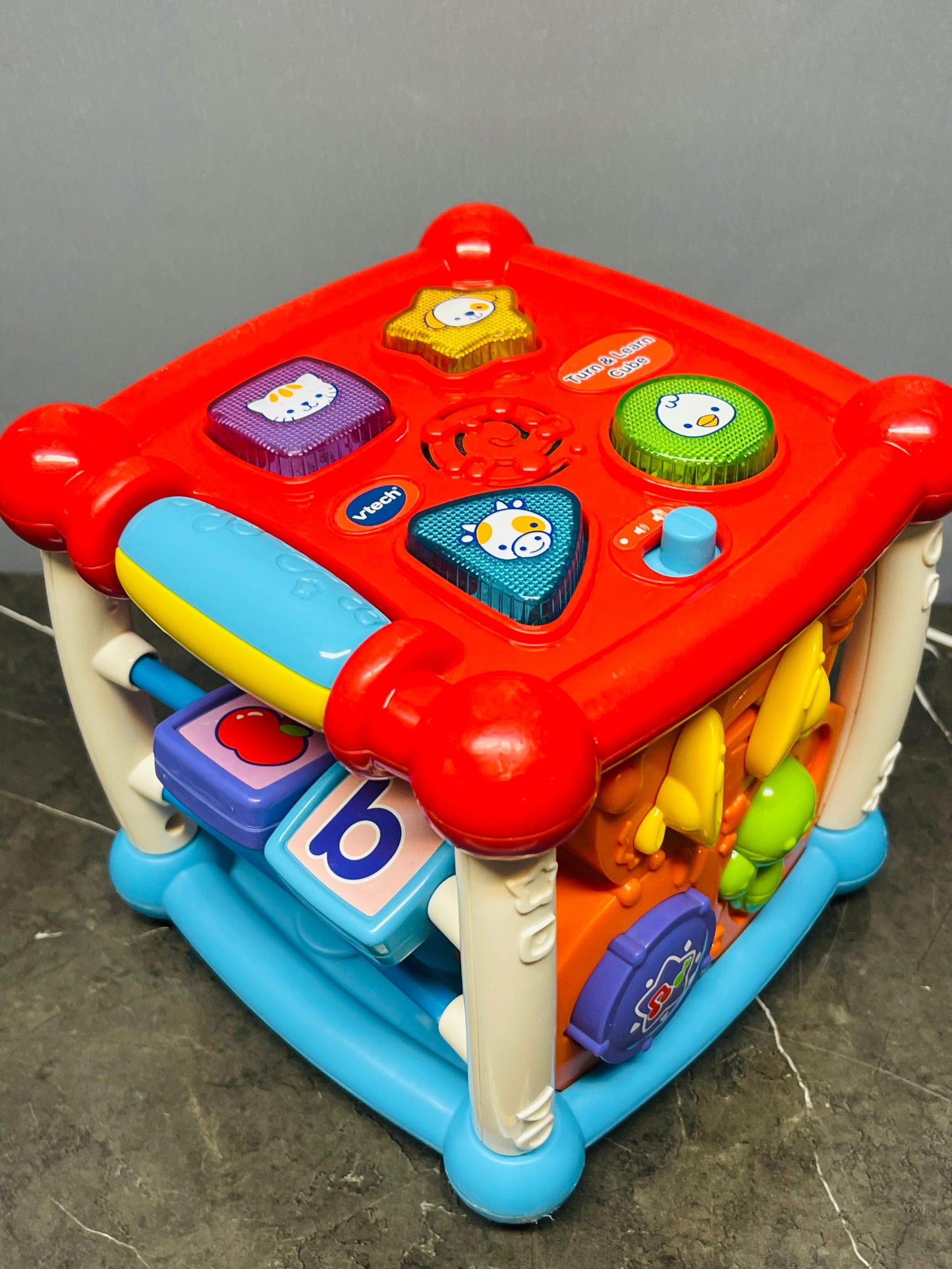 VTech Baby Turn and Learn Activity Cube,