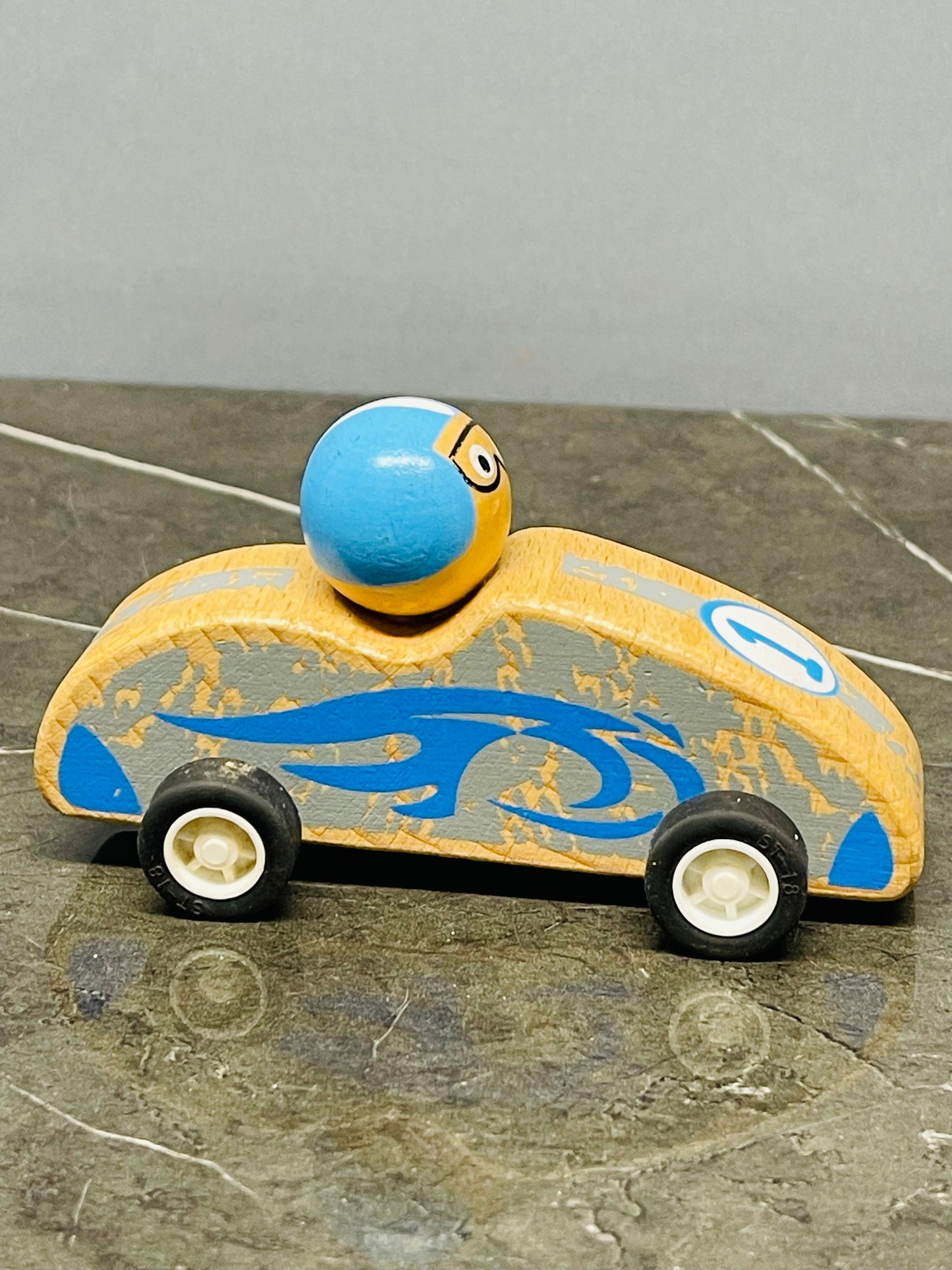 Pull Back Racing Car