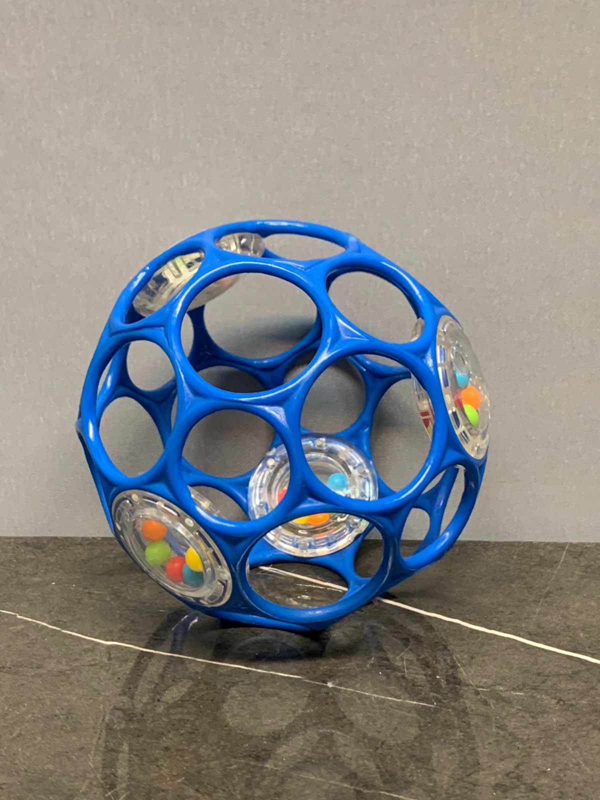 Bright Starts Oball Easy-Grasp Rattle(7/10 condition)