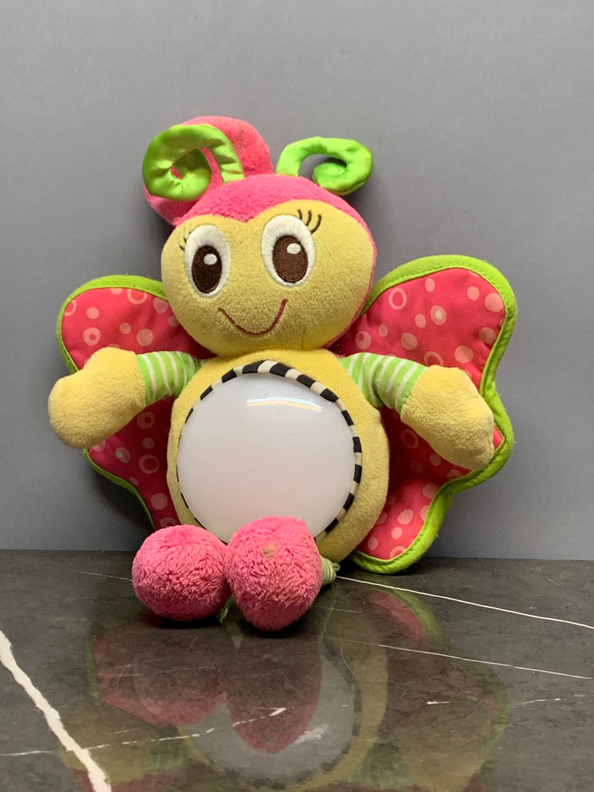 Playgro Snuggle N' Shine Friends Nightlight Butterfly. (light not working)