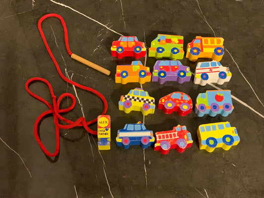 Alex String & Beep Wooden Stringing Sets. (9/10 condition)