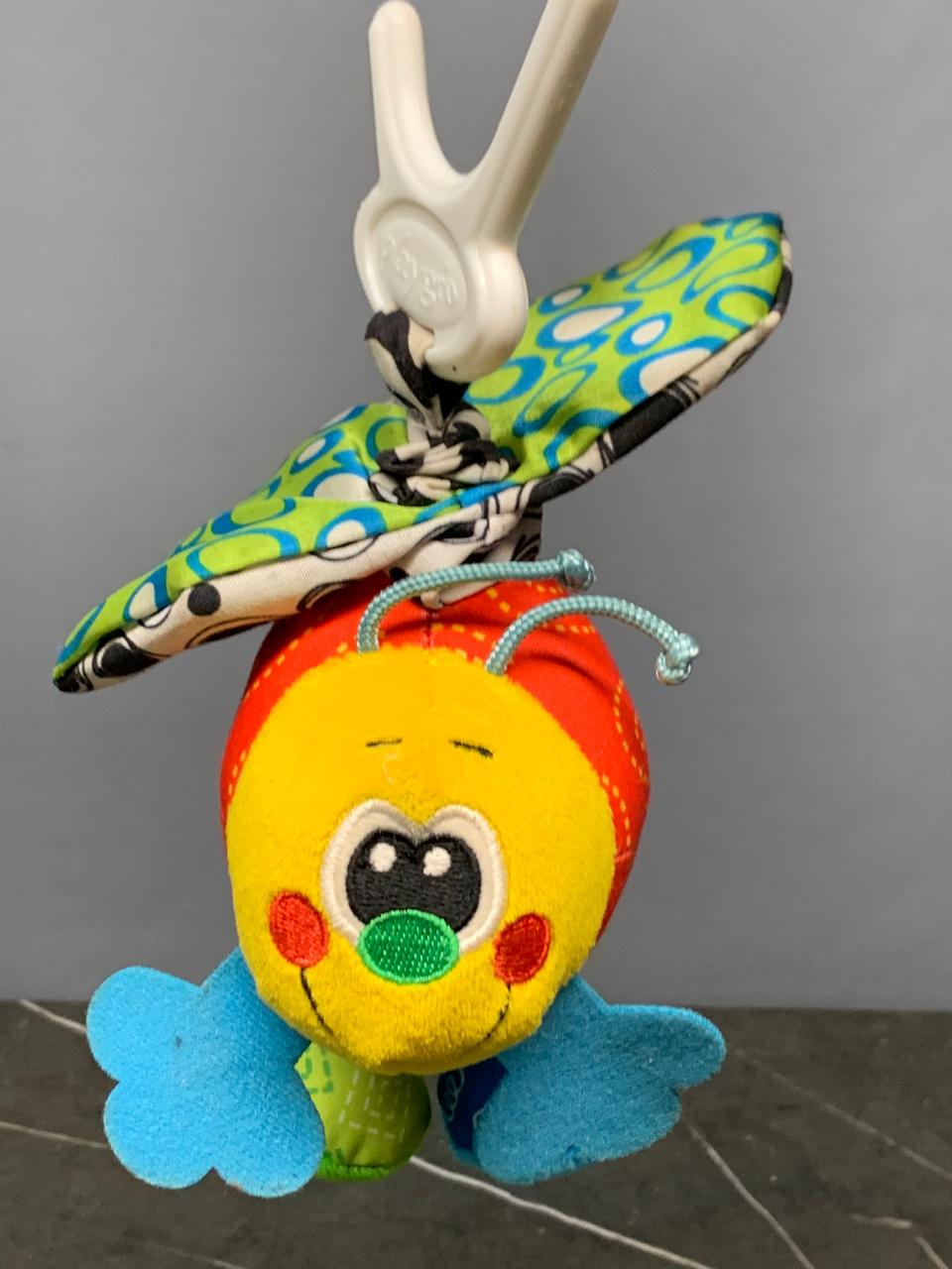 Playgro Groovy Mover Bee.