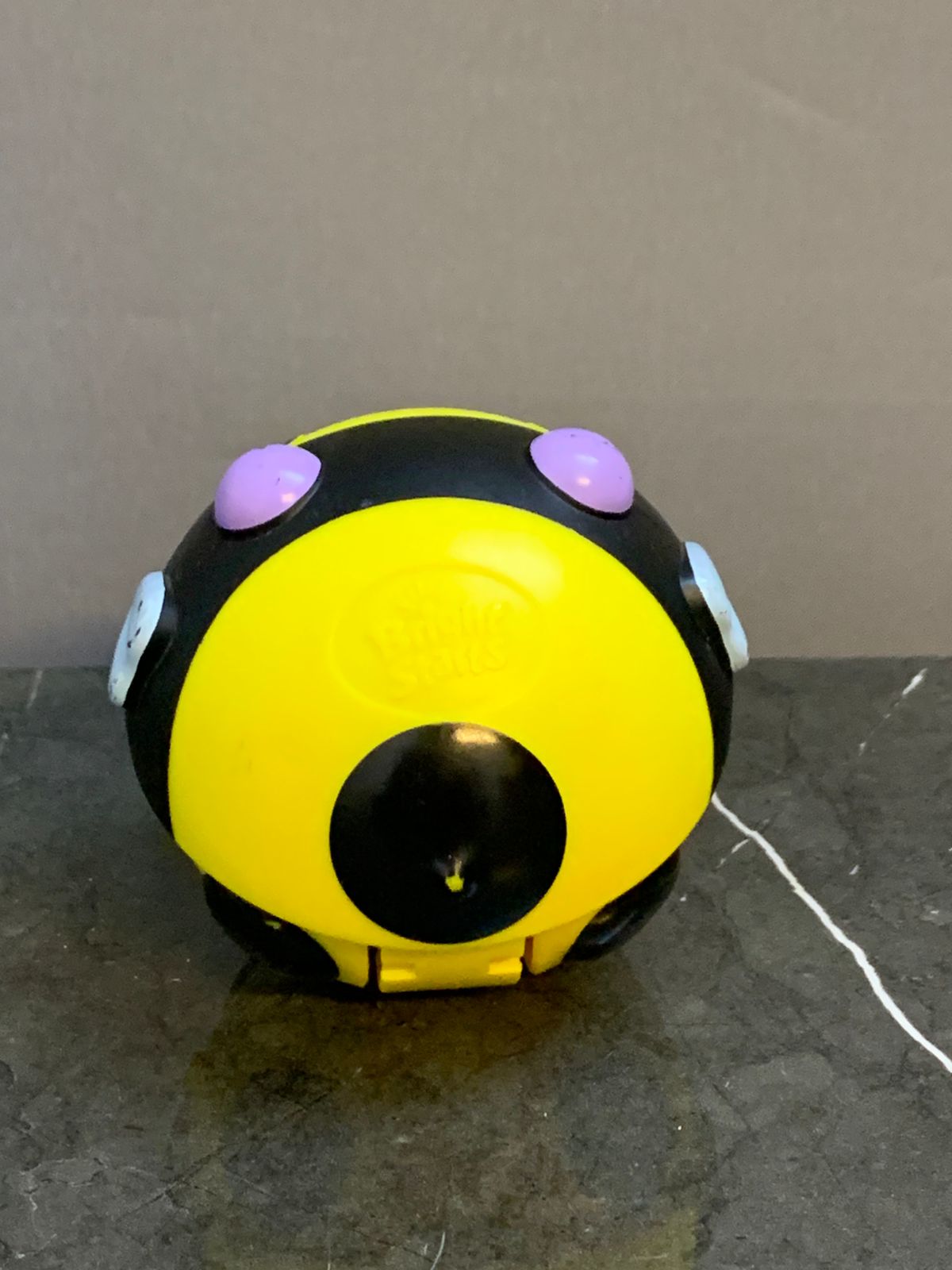 Bright Starts Having A Ball Giggables Bee. (Sounds not working)