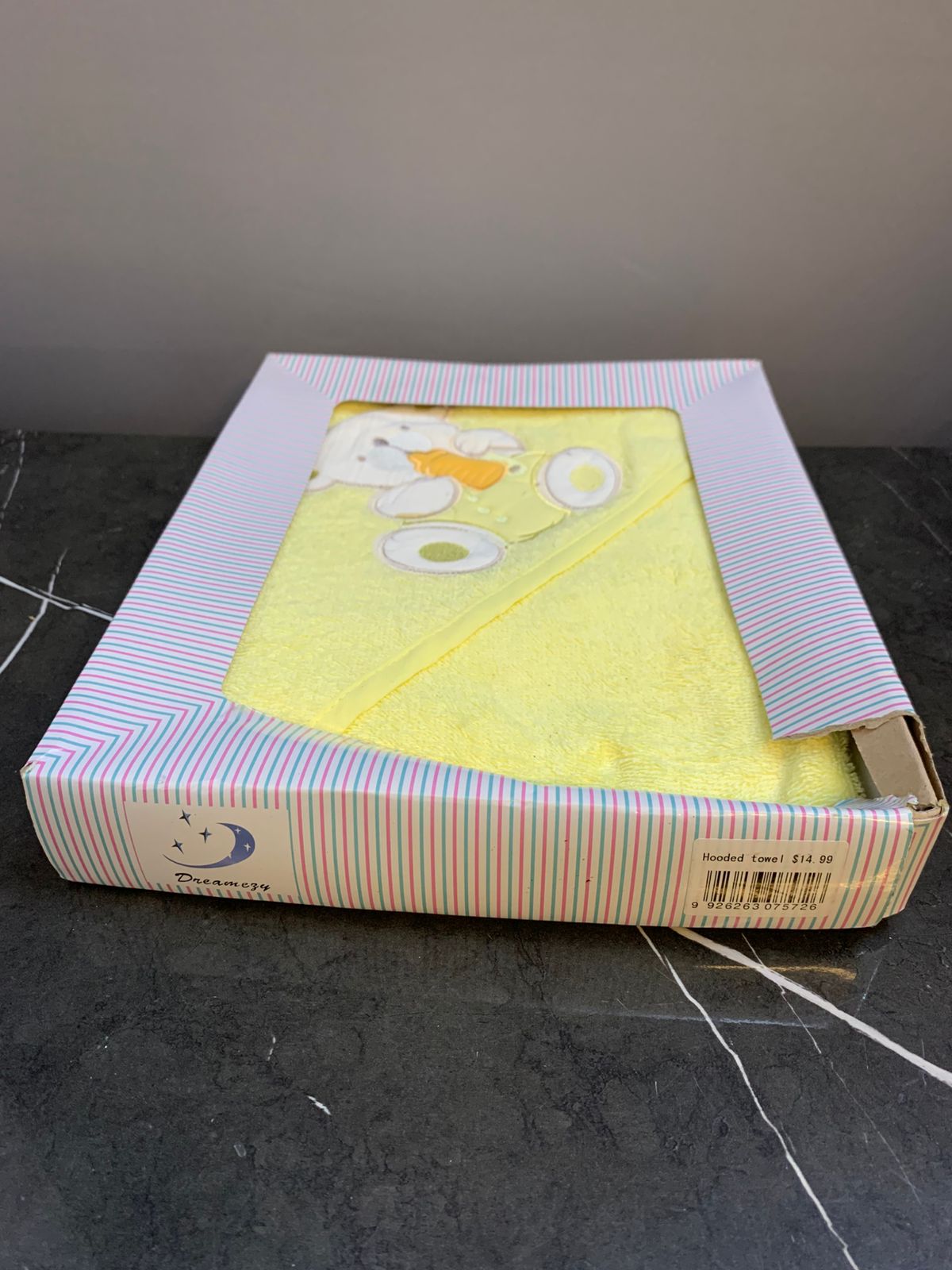 Baby Hooded Towel. (new)