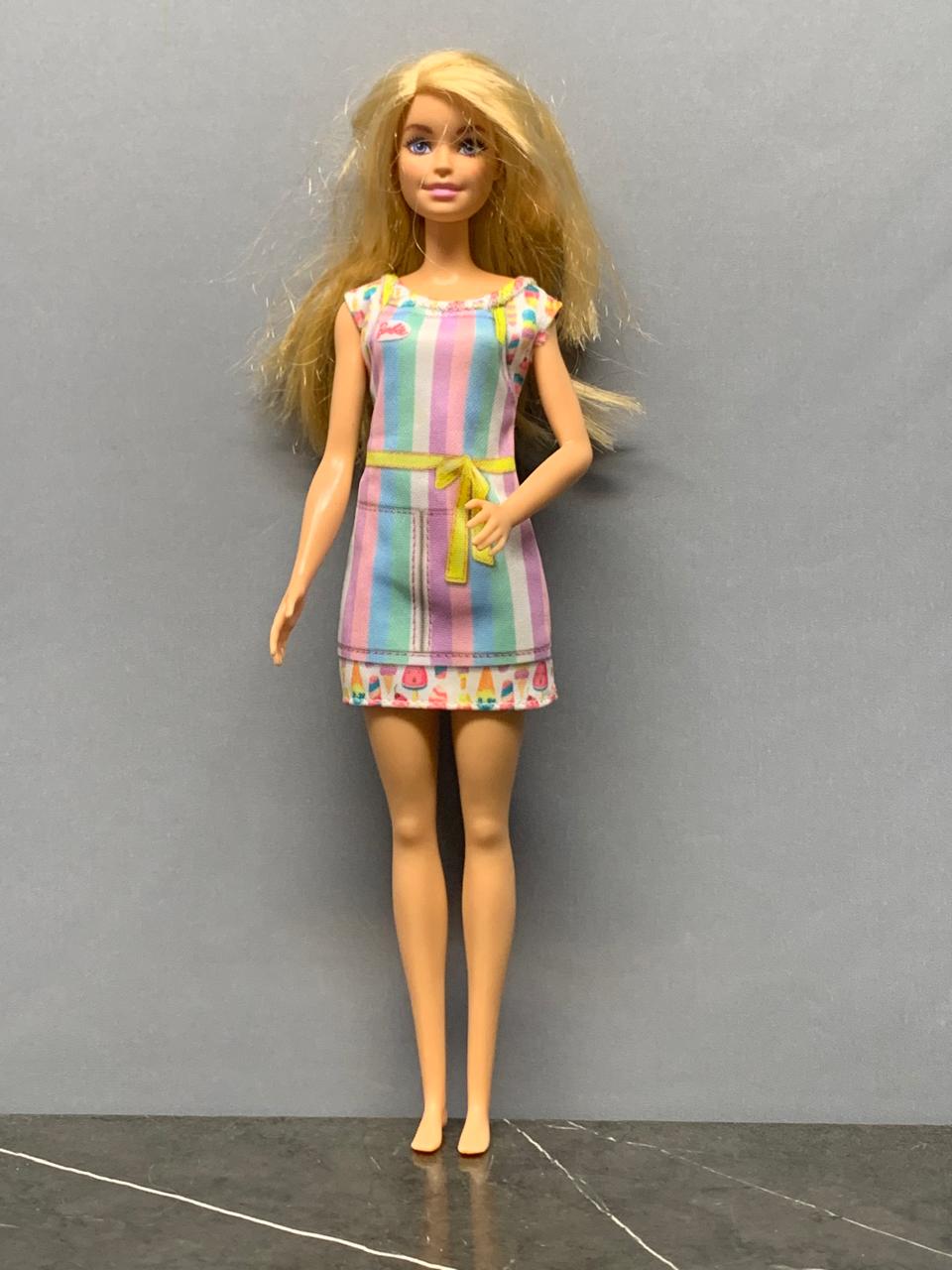 Barbie Careers Blonde Doll. SKU:BXL-013