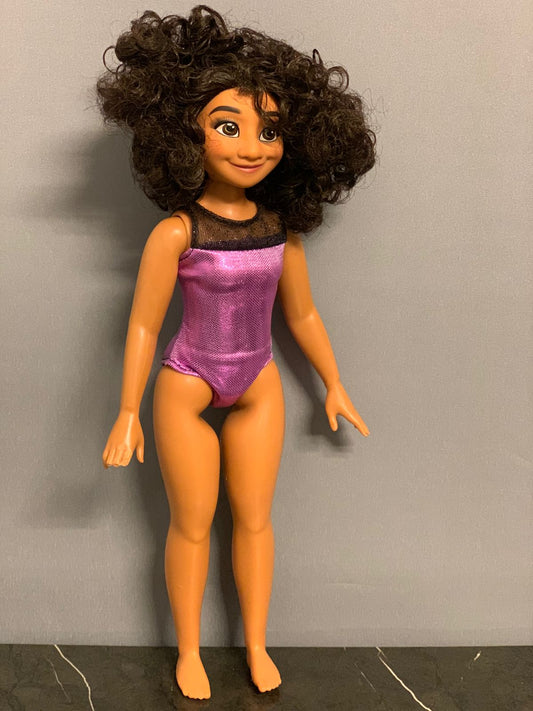 Disney Encanto Mirabel Madrigal Fashion Doll. SKU:BXL-012