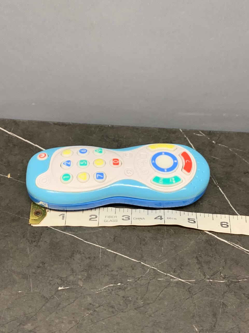 PlayGo Curious Learner Remote. SKU:BXL-050