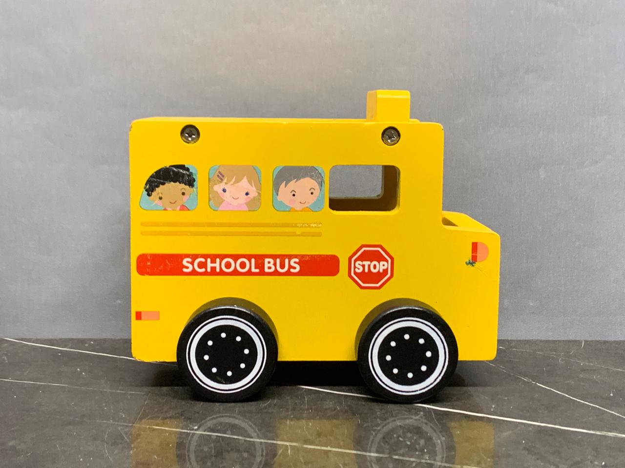 Mini School Bus Vehicle Toy. SKU:BXL-002