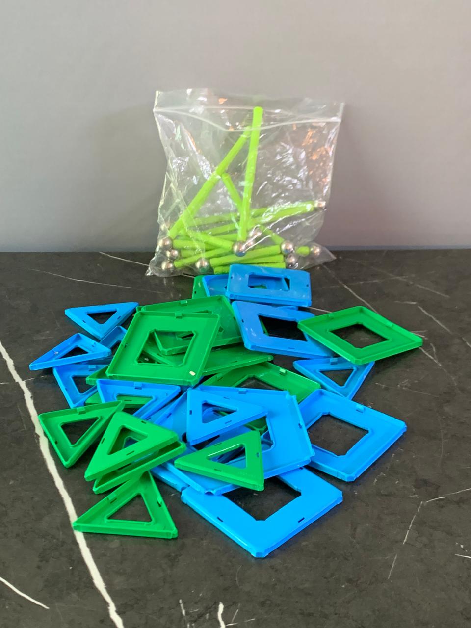 Geomag Magnetic construction Panels and Rods. (72 pieces) SKU:BXL-116