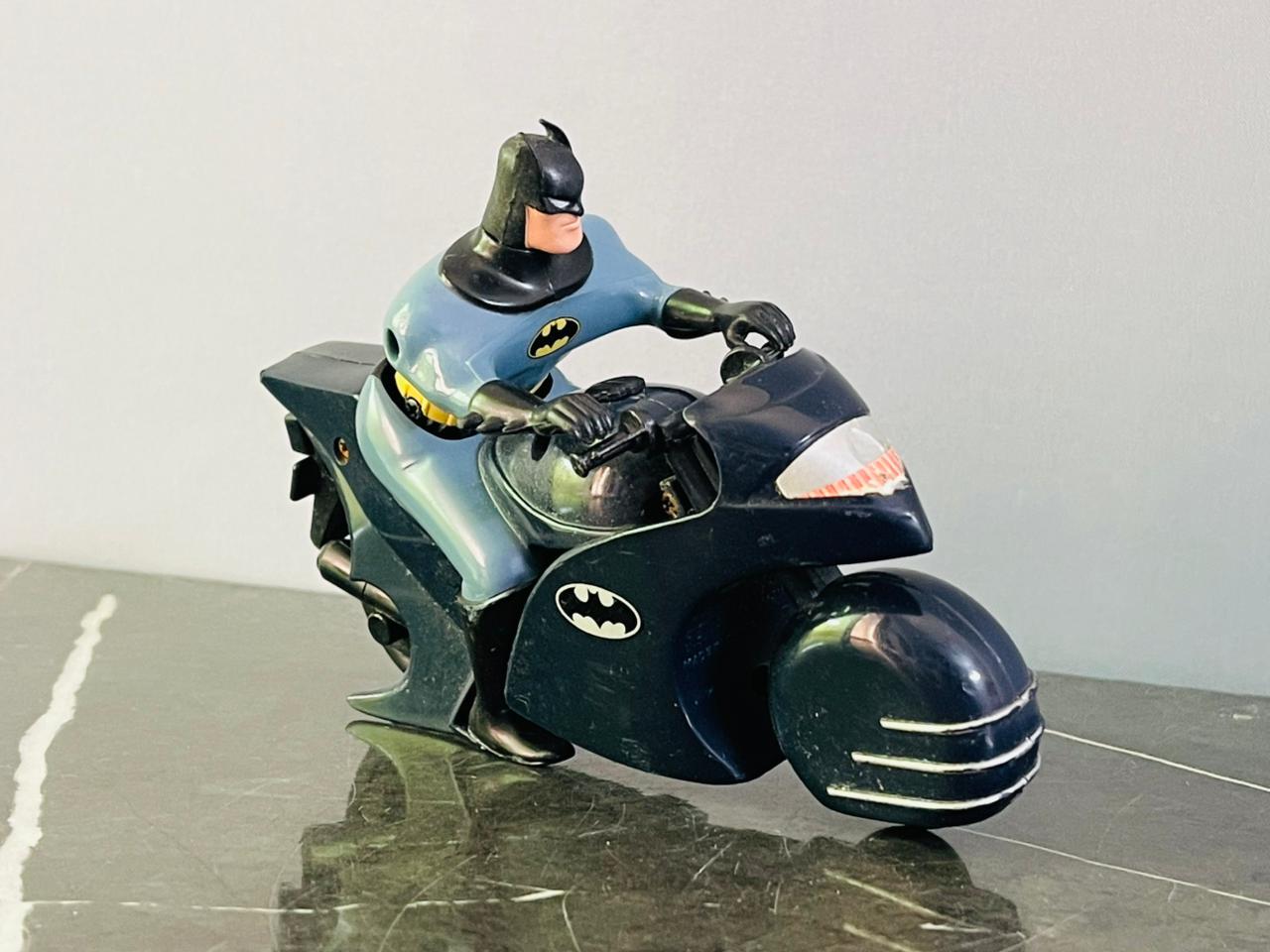 DC Batman The Animated Series Batcycle Vehicle. SKU:BXL-051