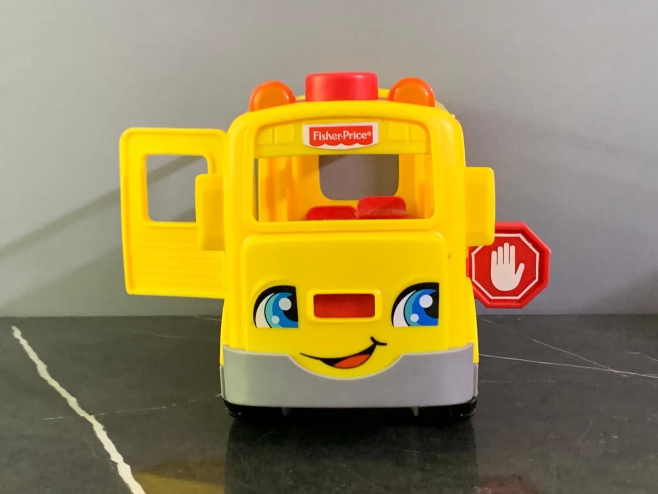 Fisher-Price Little People Sit With Me School Bus.  SKU-BXL:050 (Rs 400 advance)