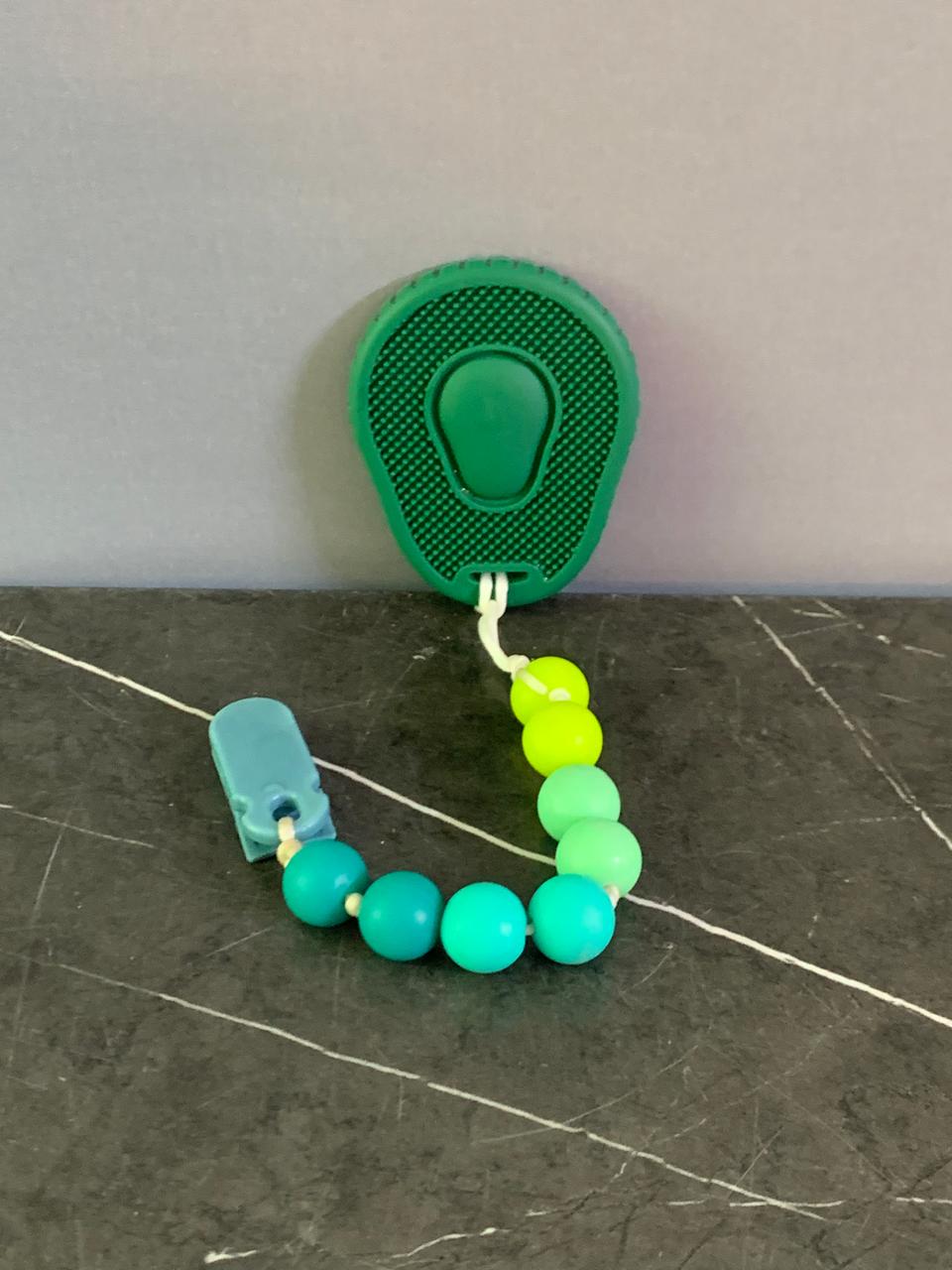 Nuby Silicone Teether with Pacifier Clip. SKU:BXL-045