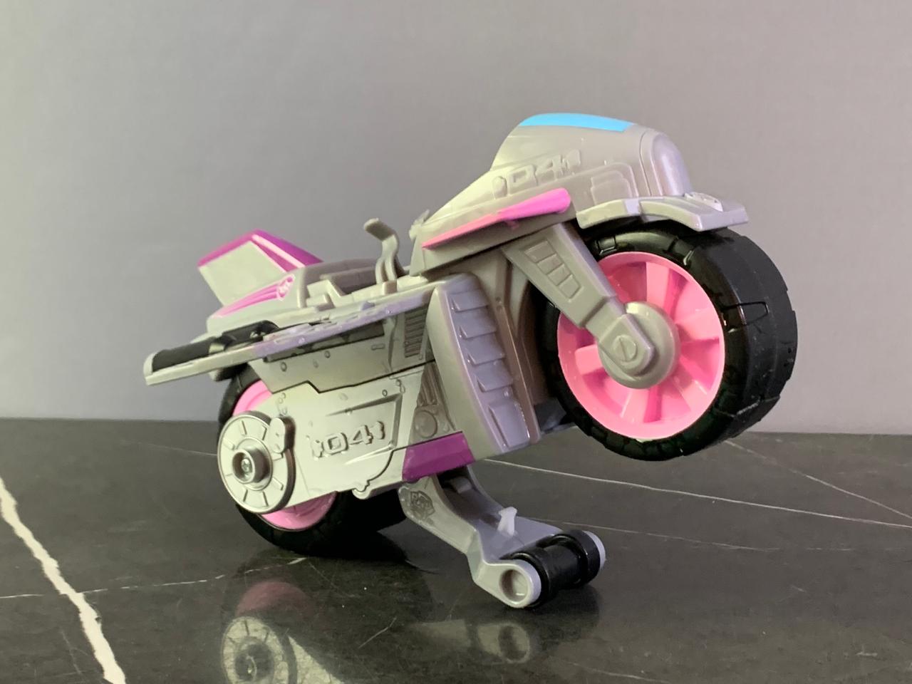 PAW Patrol, Moto Pups Skye’s Deluxe Pull Back Motorcycle Vehicle.