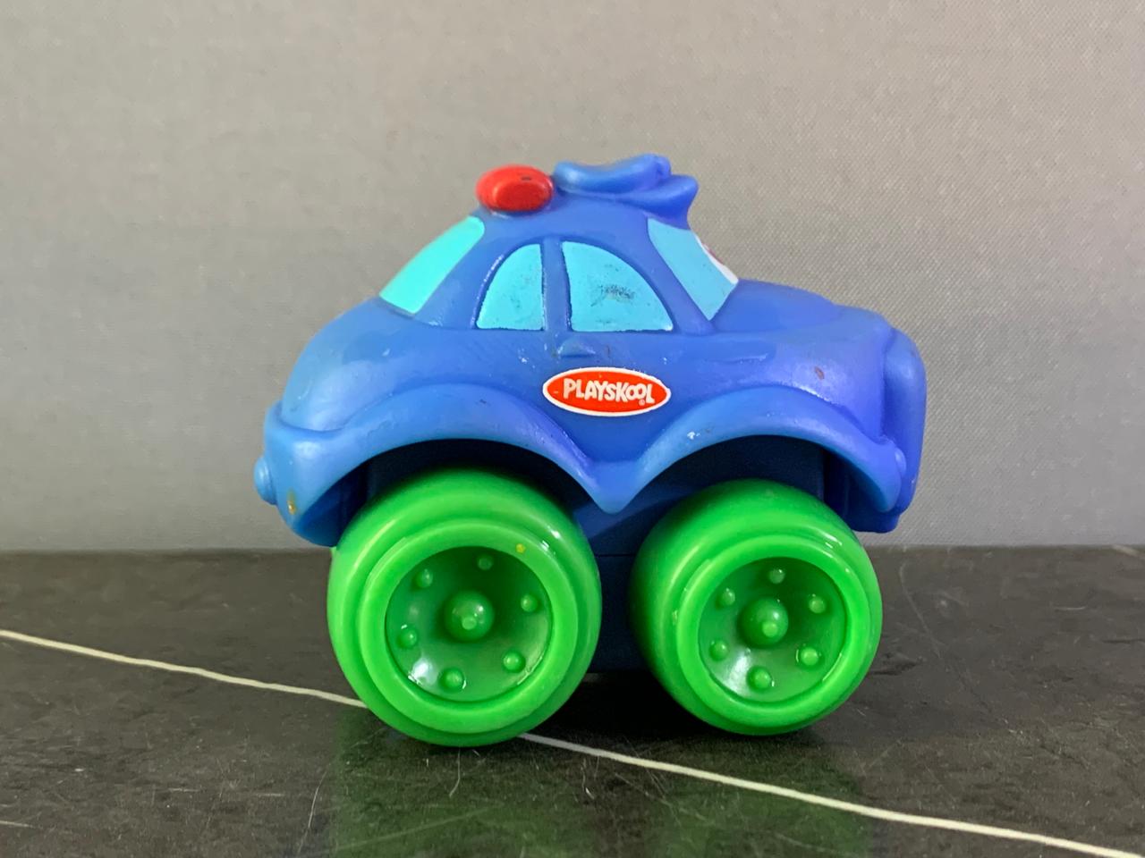 Hasbro Playskool Tonka "Lil' Chuck  Friends" Police Car.