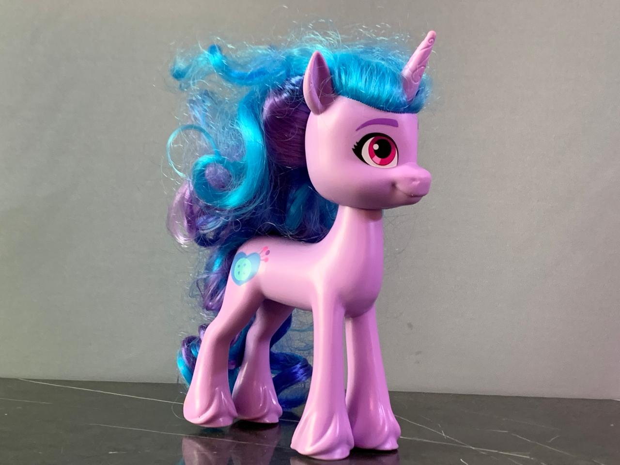 My Little Pony Izzy Moonbow Unicorn Toy.