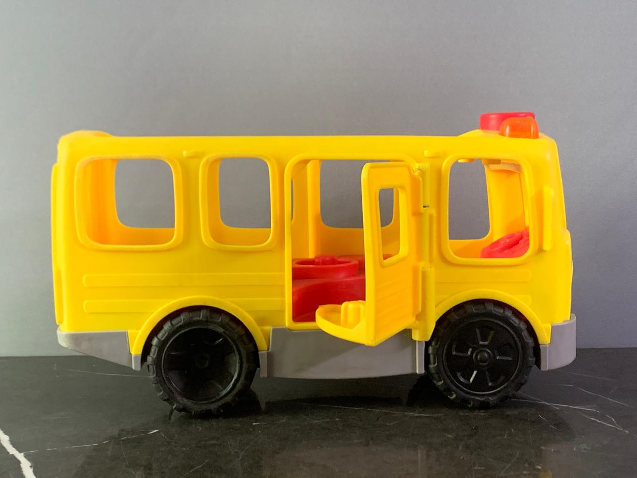 Fisher-Price Little People Sit with Me School Bus. (Without figurine) (Rs 350 advance)