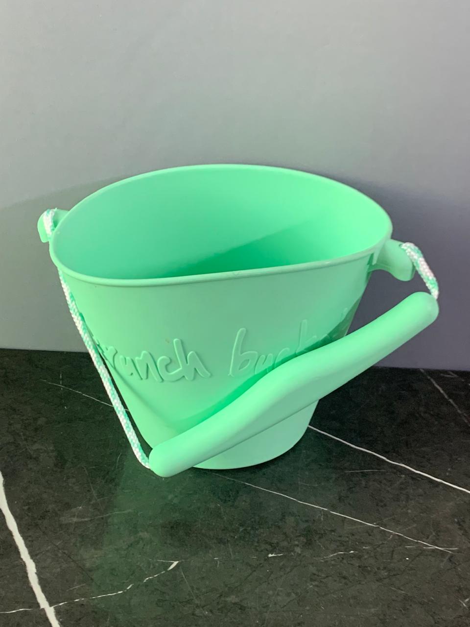 Scrunch Silicone Bucket.