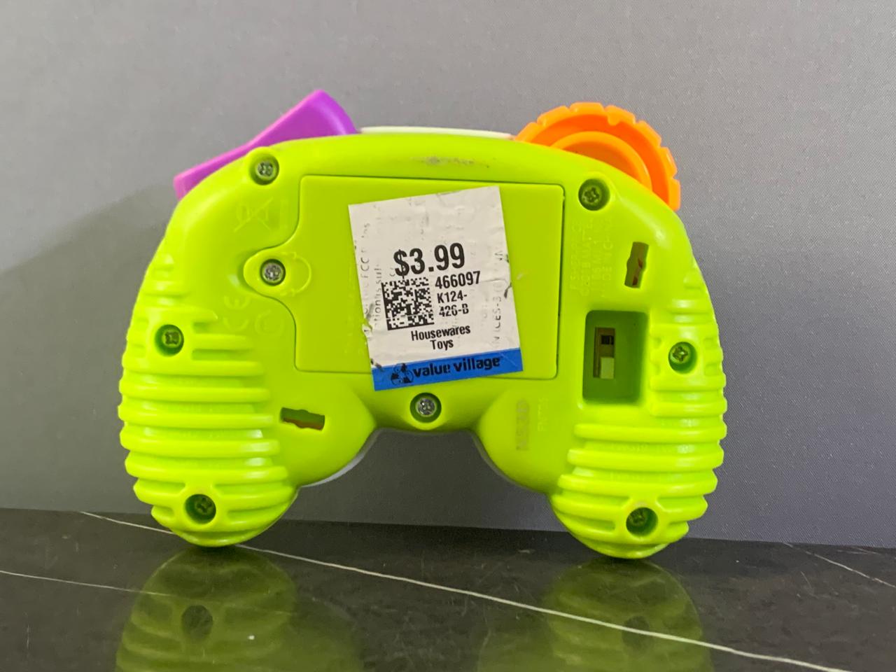 Fisher-Price Laugh & Learn Game & Learn Controller.