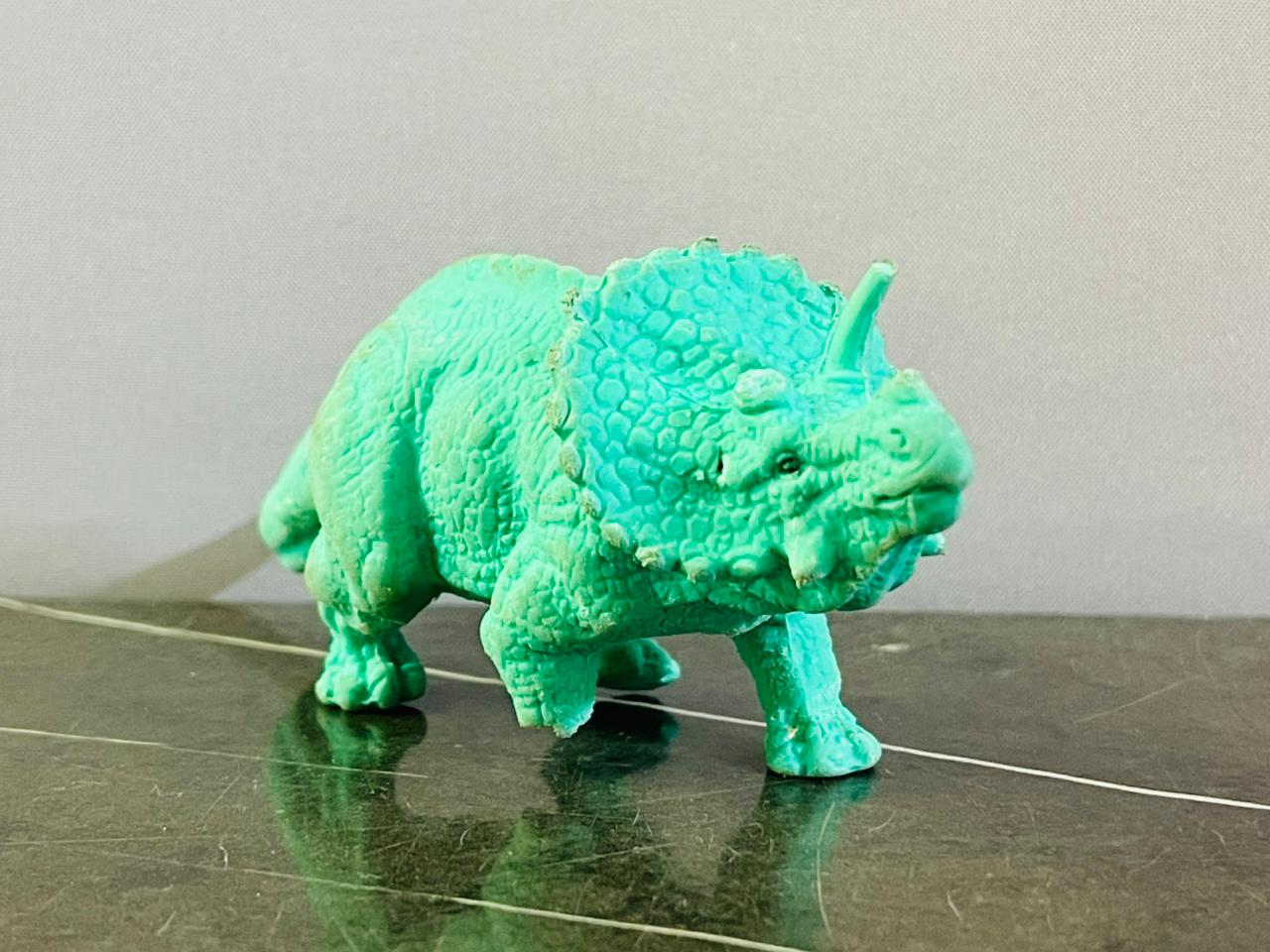 Triceratops Dinosaur Figurine. (foot broken)