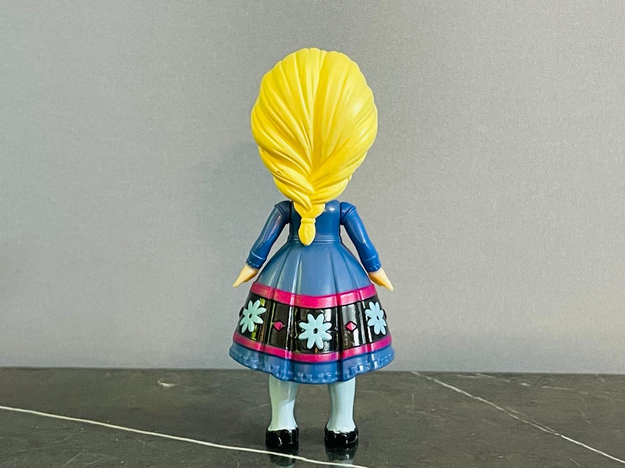 Disney Princess Disney Frozen Mini Doll Elsa.