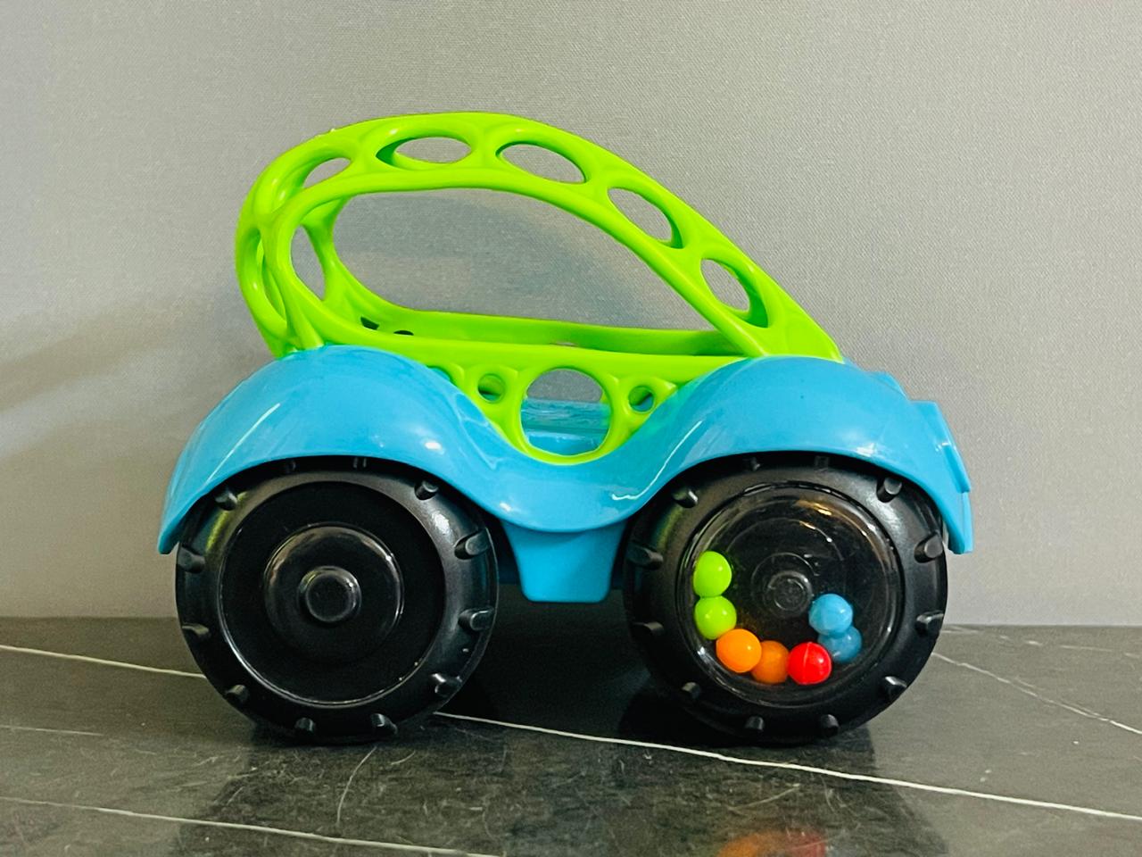 Oball Rattle & Roll car.