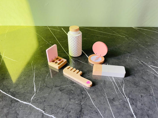 Wooden Pretend Play Grooming Set.