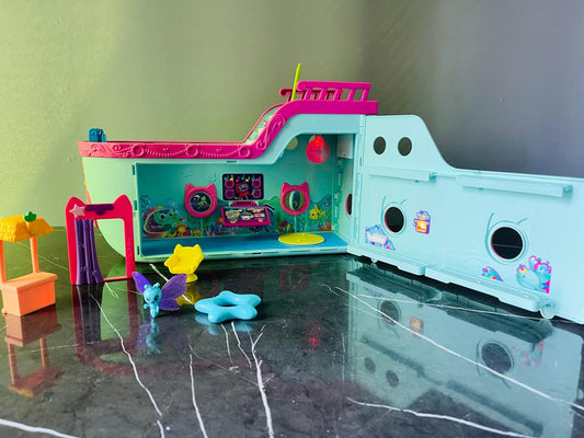 Gabby’s Dollhouse Cruise (must watch video, few accessories available) (Rs 400 advance)