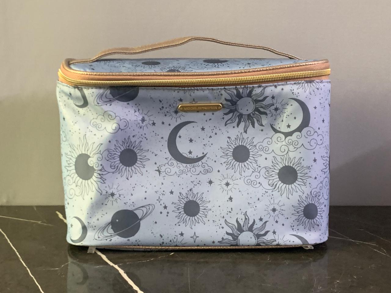 Vanity Bag. (New)