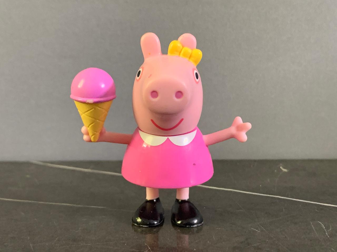 Hasbro Peppa Pig Figure.
