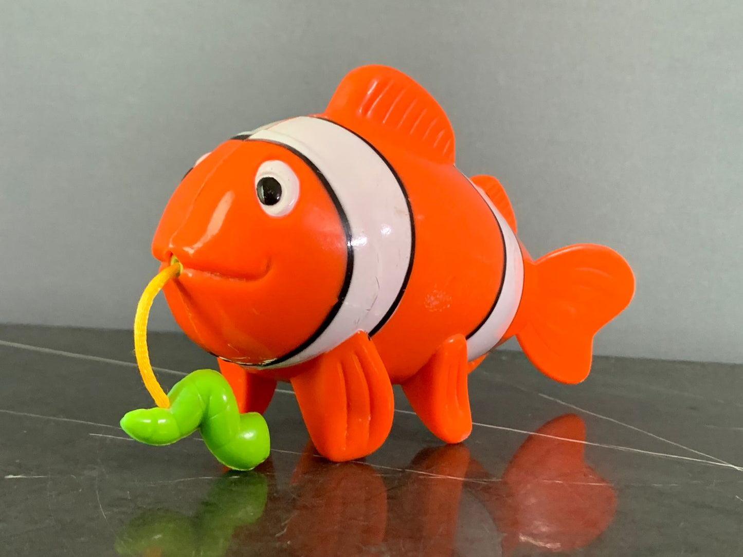 Toysmith - Clown Fish Pull-String Bath Toy