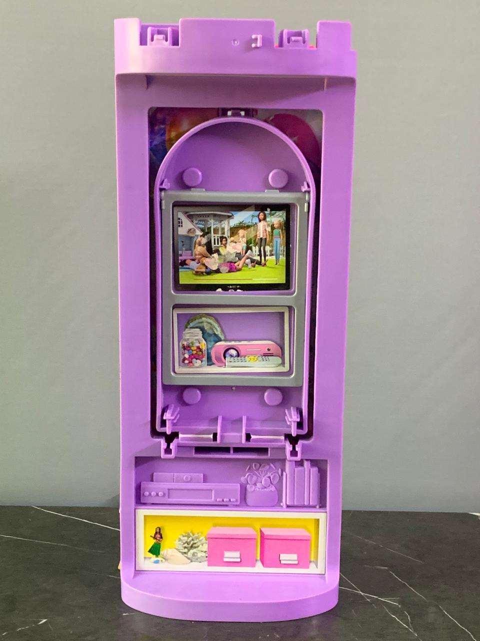 Mattel Barbie kitchen Playset.