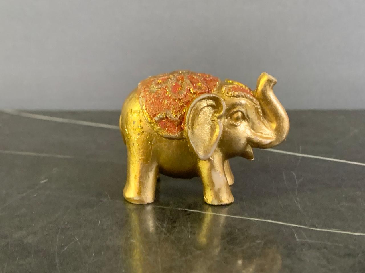 Mini Metallic Glitter Lucky Elephant.