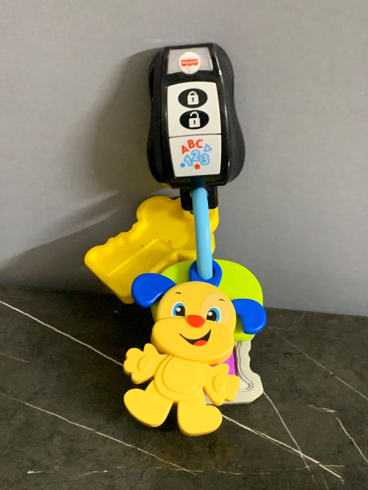 Fisher-Price Laugh & Learn Play & Go Keys. (New batteries required)