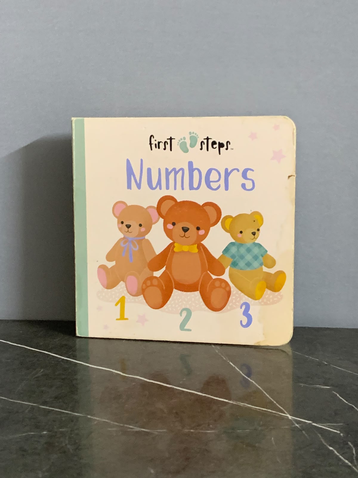 Hinkler First Steps: Numbers Board Book.