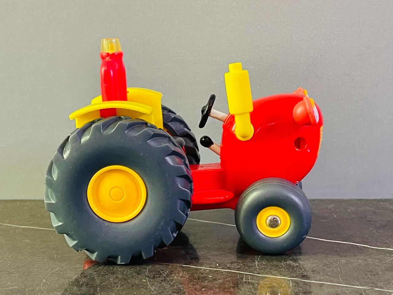 Tractor Tom Toy. (new Batteries required)