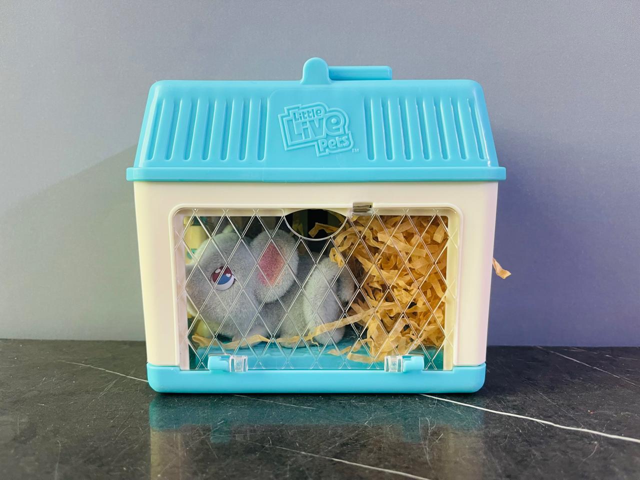 Little Live Pets Mama Surprise Minis.