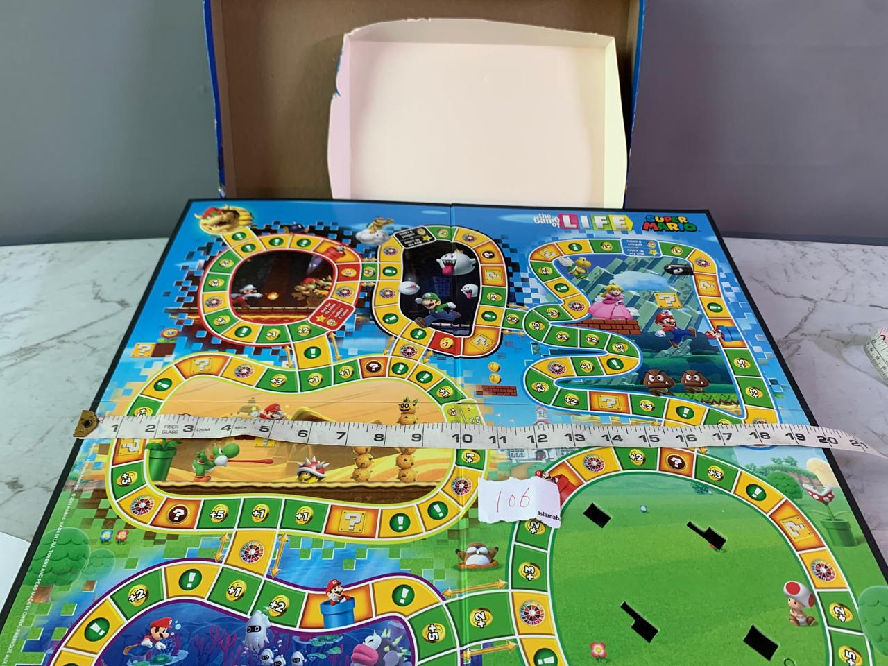 Hasbro Gaming The Game Of Life - Super Mario Edition Board Game.