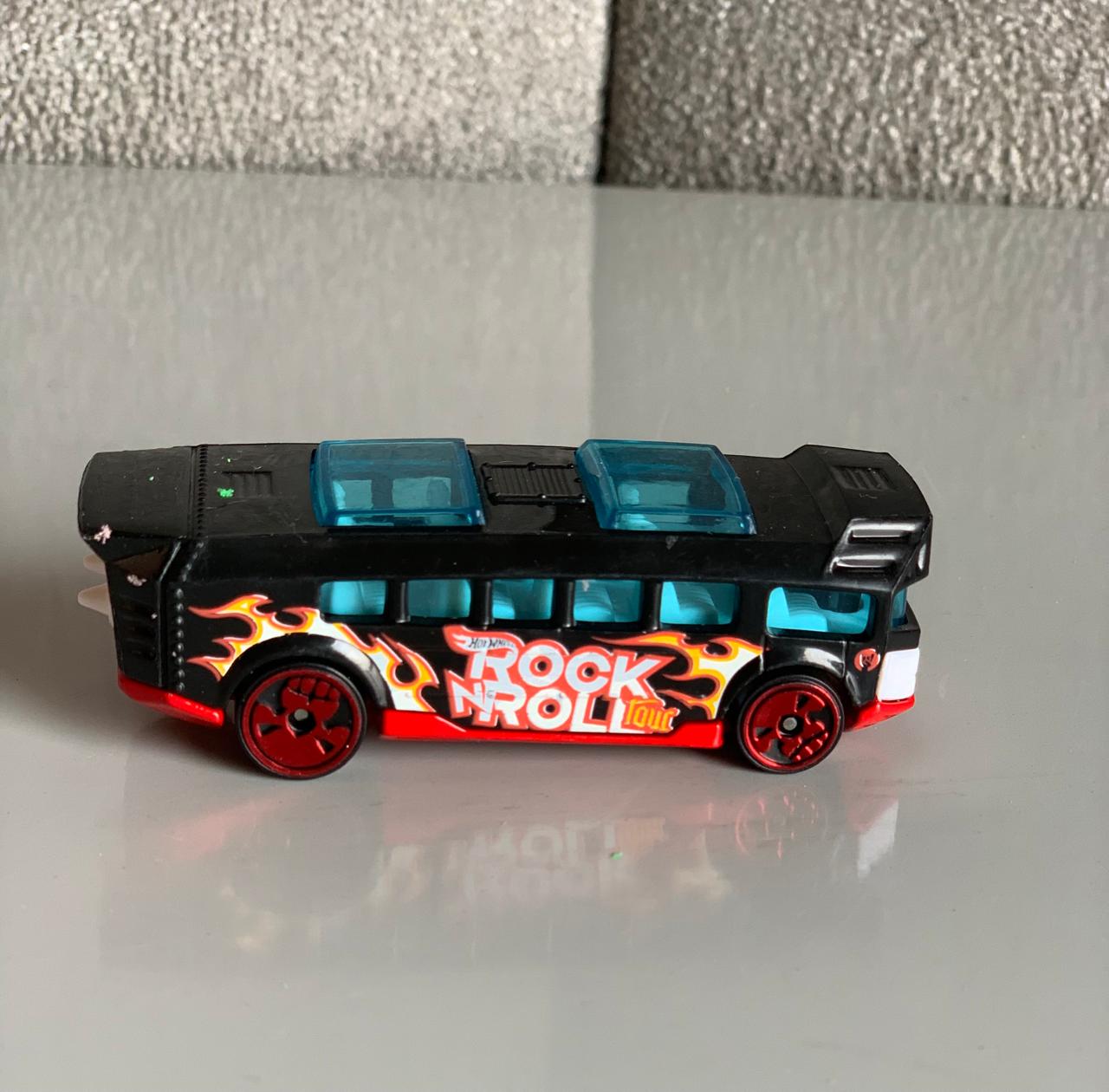 Hot Wheels Rock n Roll Tour Bus