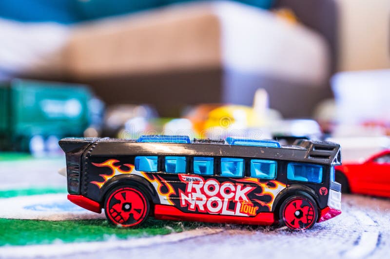 Hot Wheels Rock n Roll Tour Bus