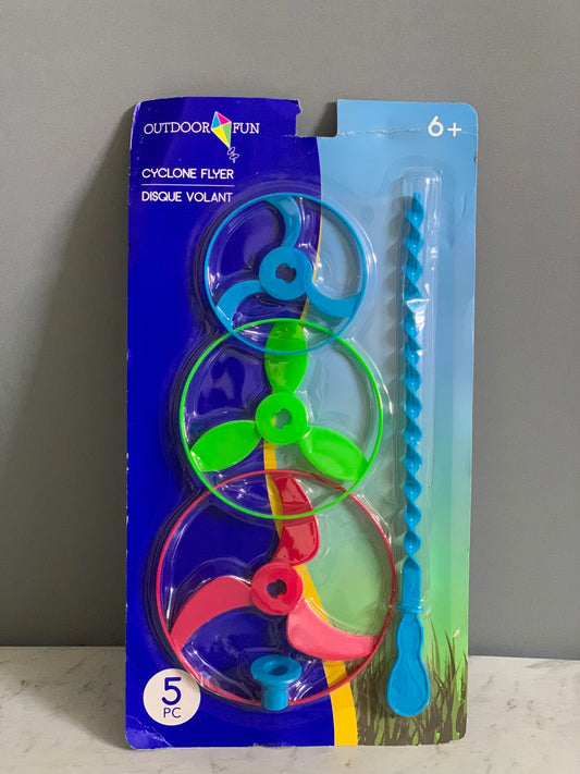 Outdoor Fun Cyclone Flyer Set. (New)