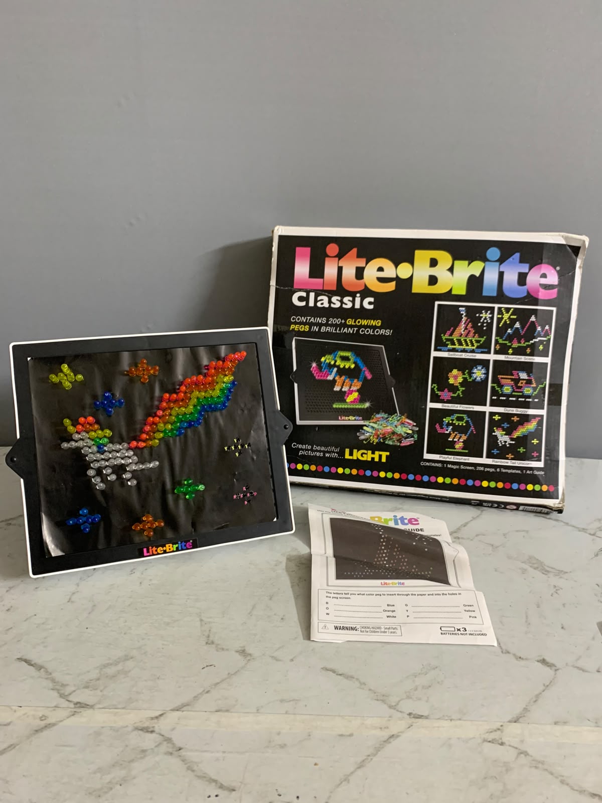Lite-Brite Ultimate Classic Set. (166 pegs available)