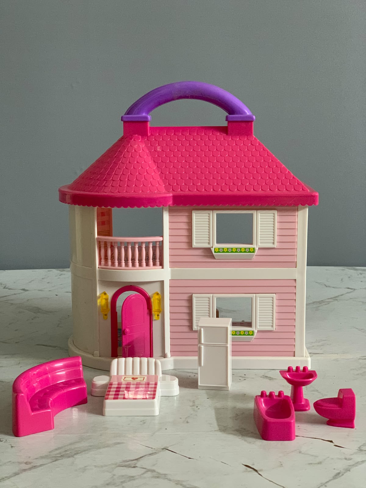Hello Kitty Light-Up Dream House.
