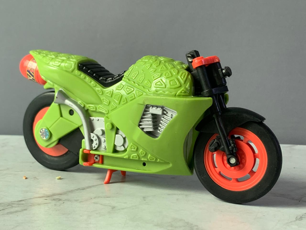 Teenage Mutant Ninja Turtles Playmates Kowabunga Bike.