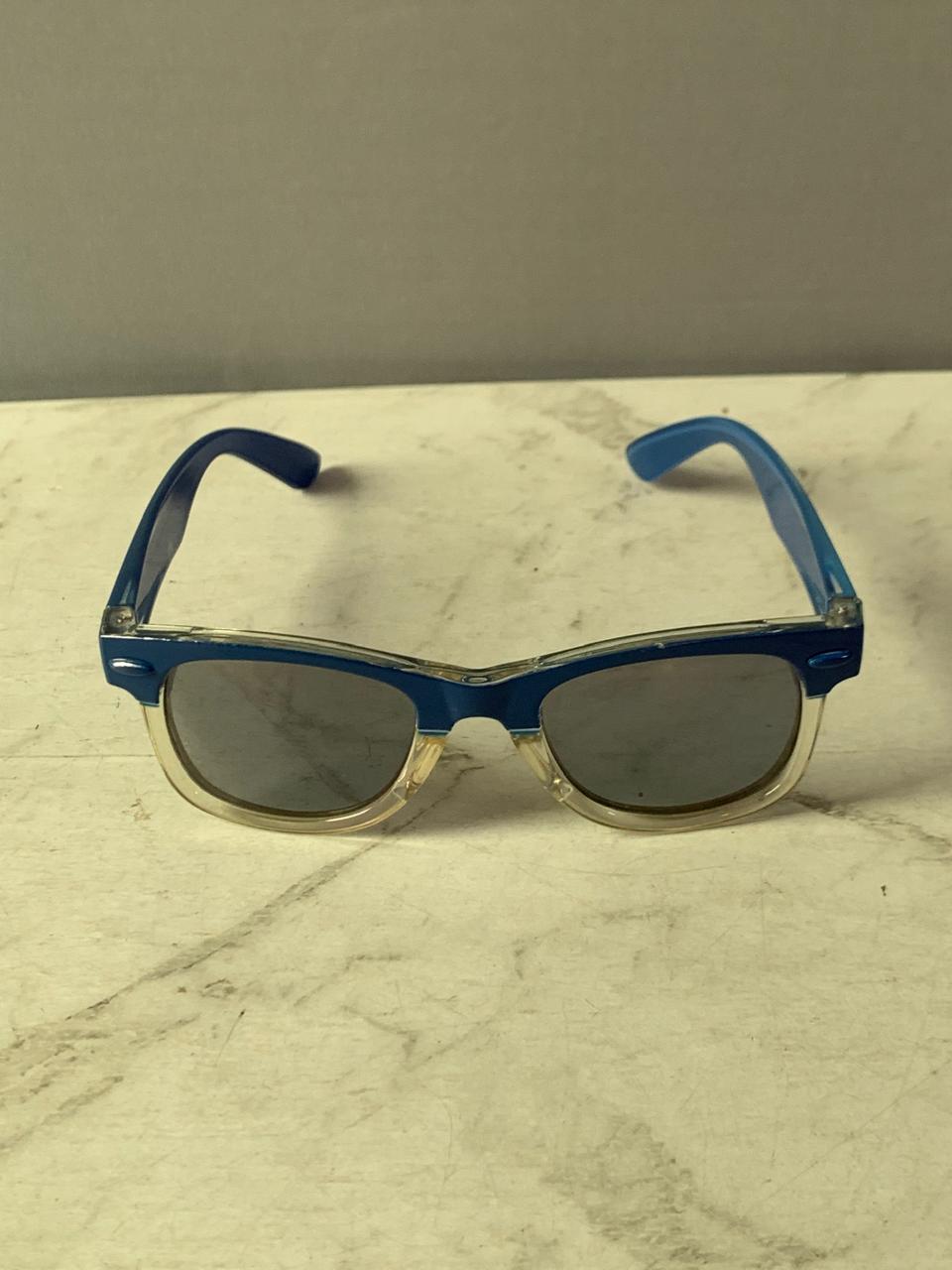 Wayfarer Colorline Sunglasses.