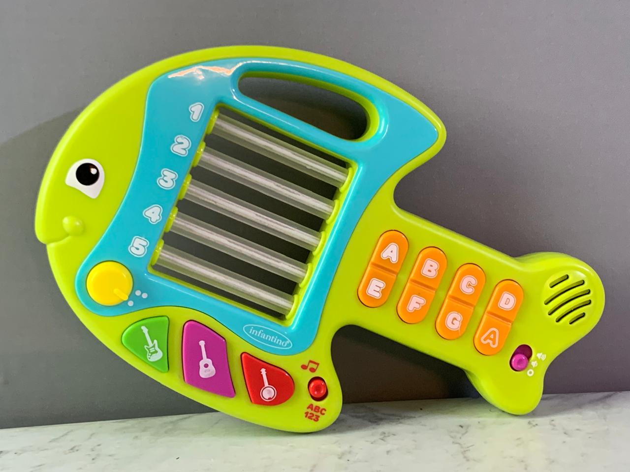 Infantino Lights & Music Learning Fish.